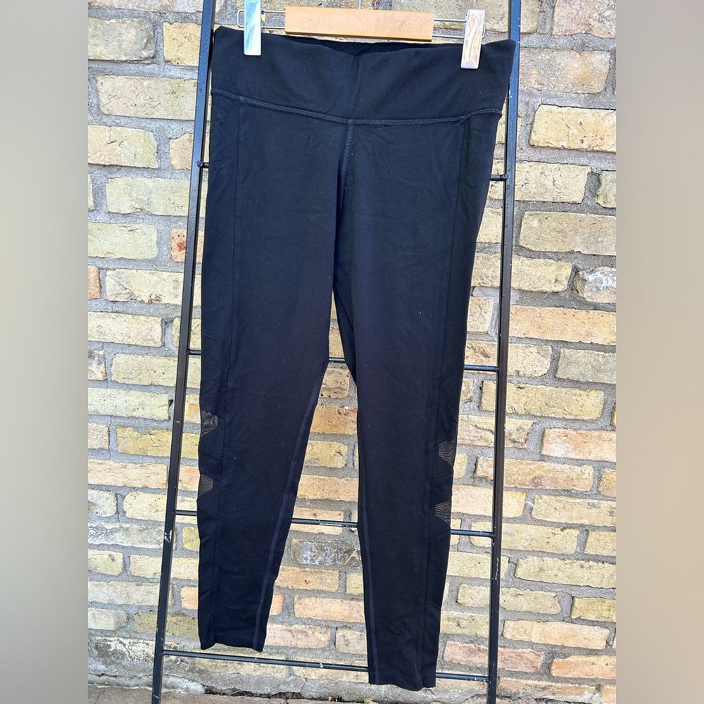 Victoria's Secret Pink Ultimate Yoga Leggings